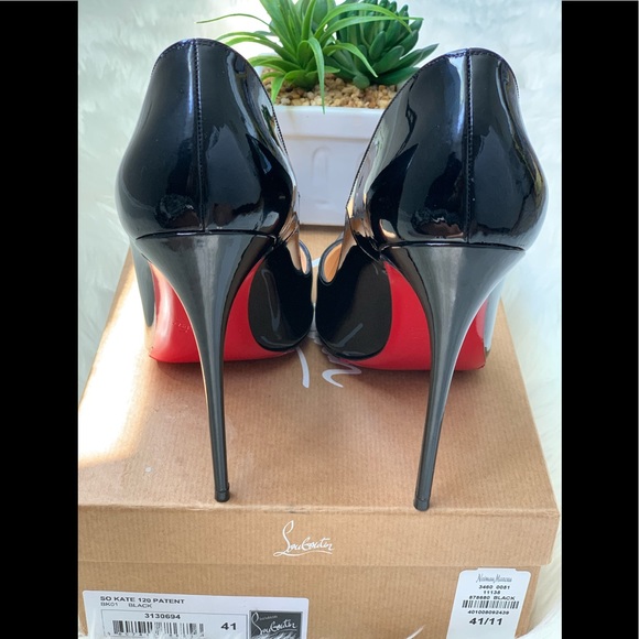 🍾🥂SOLD!🥳Christian Louboutin So Kate - Picture 2 of 9